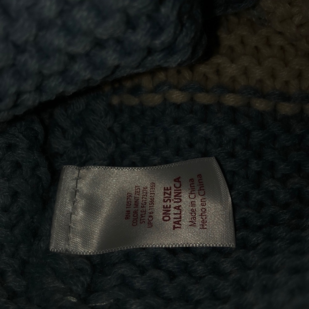 Hat - Picture 3 of 6